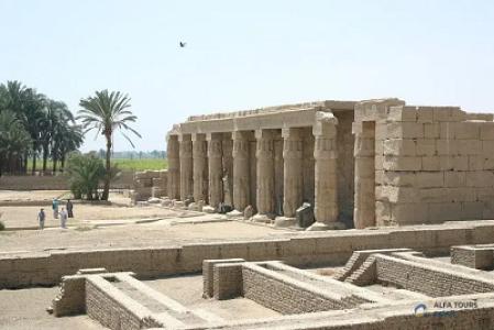 Dandara temples