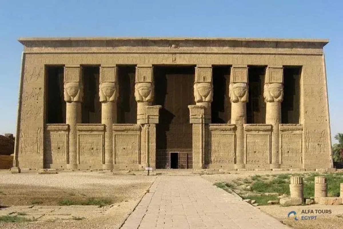Dandara temples